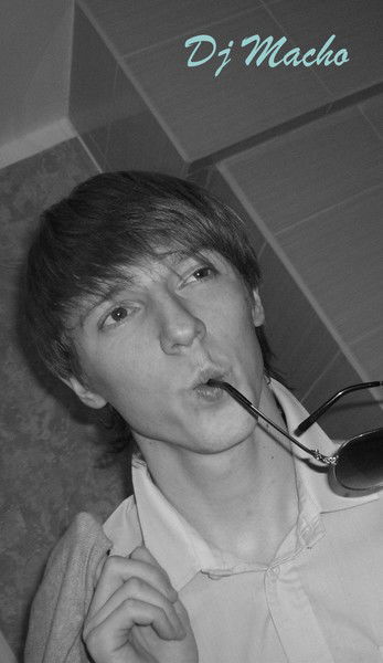 Максим Котельников