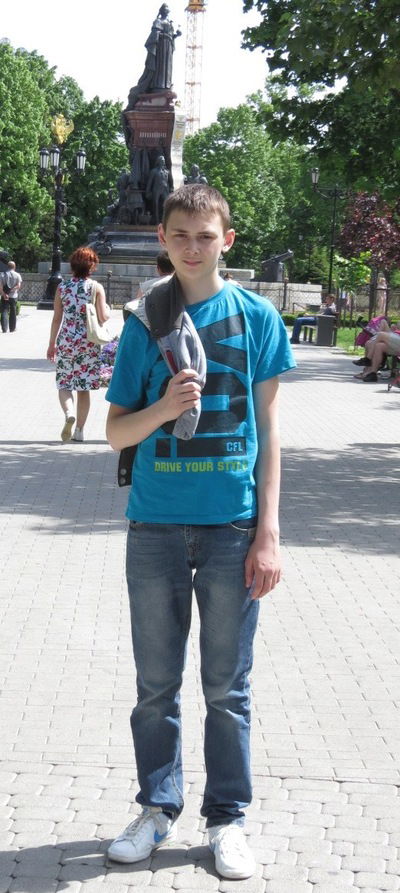 Максим Остащенко