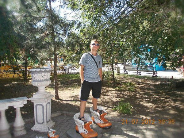 Александр Никонов