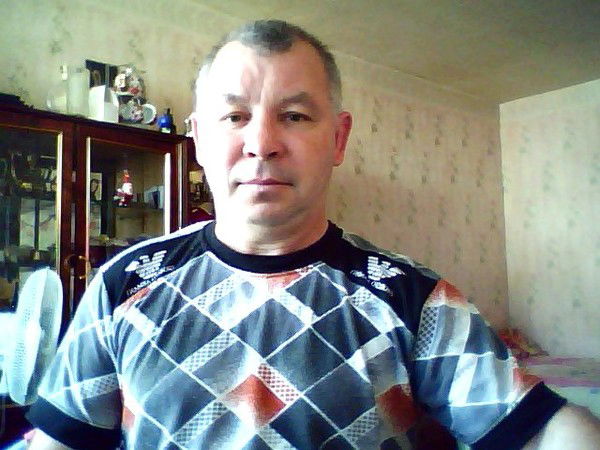 Леонид Кириченко