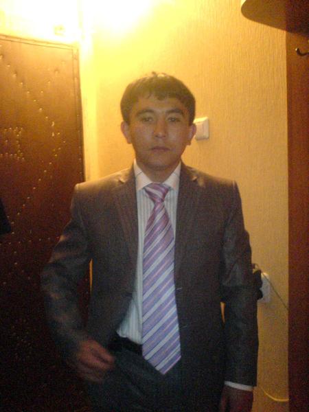 Утеген Сариев