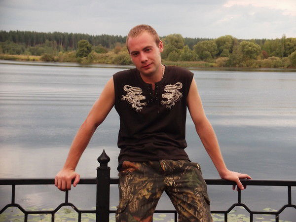 Михаил Костин