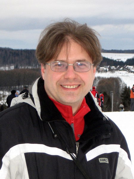 Михаил Попов