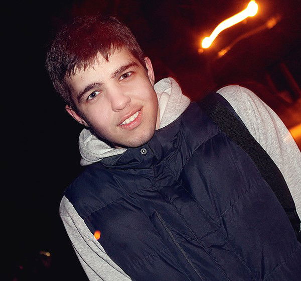 Неизвестно Неизвестно