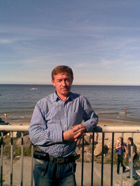 Евгений Попов