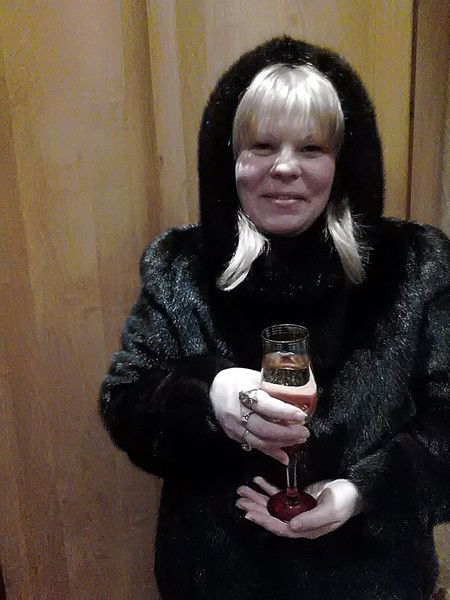 Анна Захарова(Азарова)