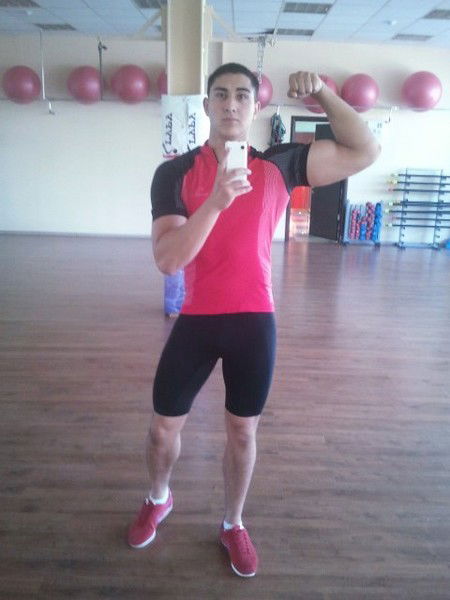 Руслан Хусанов