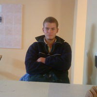 Петр Артамонов