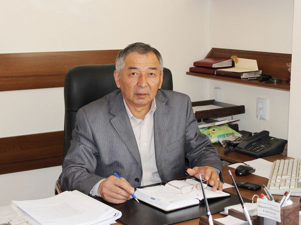 Расылхан Маханов