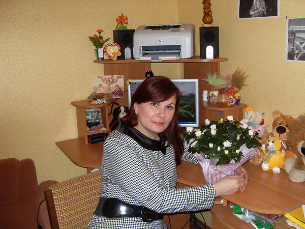 Елена Мамстова