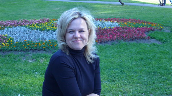 Лариса Чекмарева