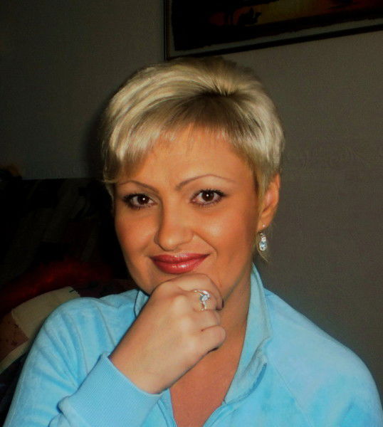 Юлия Ломоносова