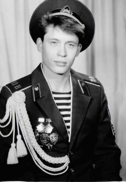 Михаил Новиков