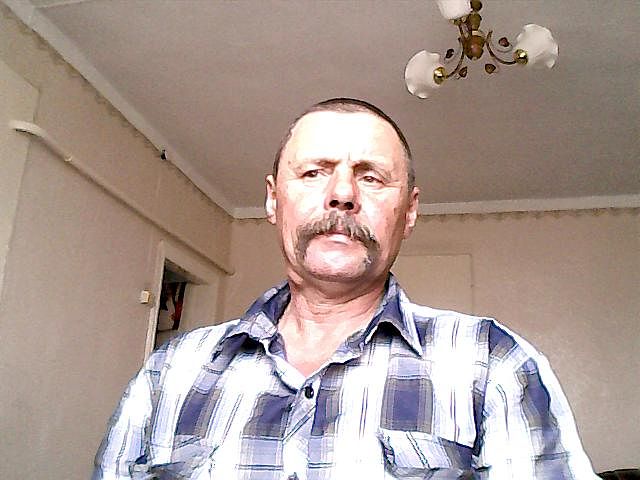 Александр Лейв