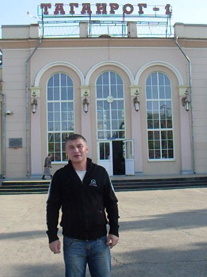 Евгений Акбаров