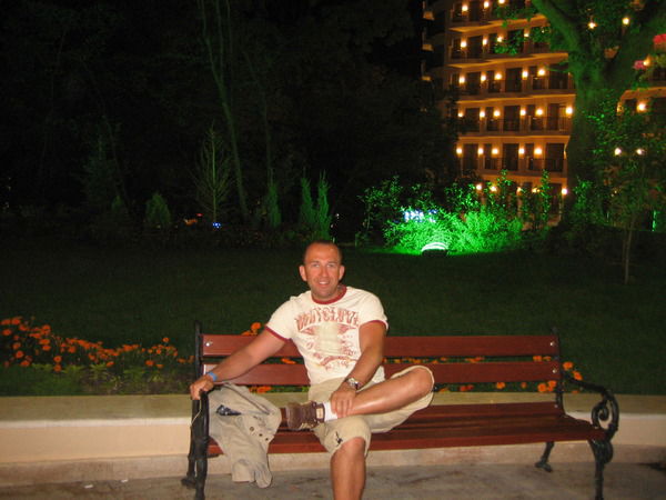 Максим Перлов