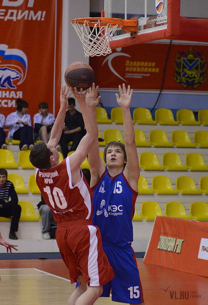 Влад Натальченко