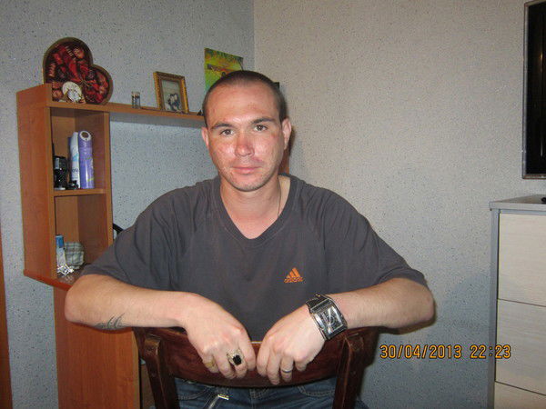 Николай Ларионов