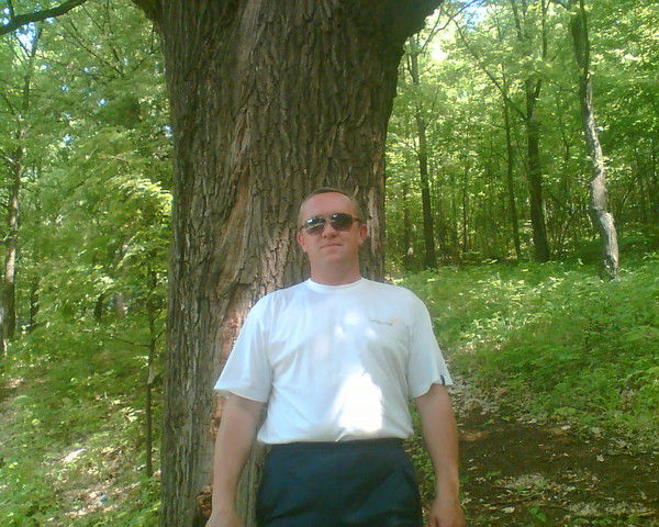 Олег Захаров