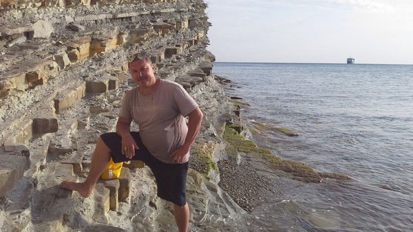 Валера Улаев