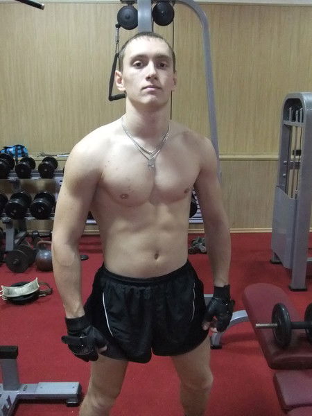 Денис Суханов