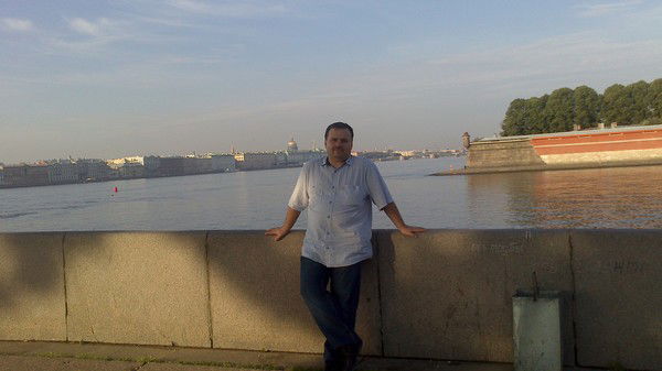 Виталий Базанов