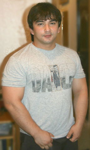 Aкобир Кахоров