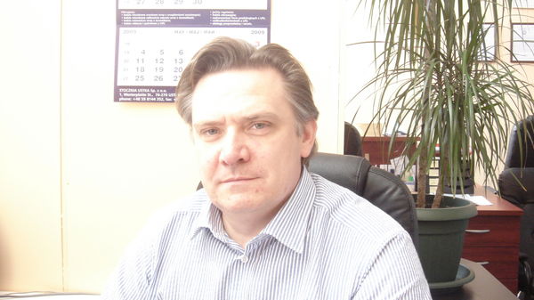 Дмитрий Глухов