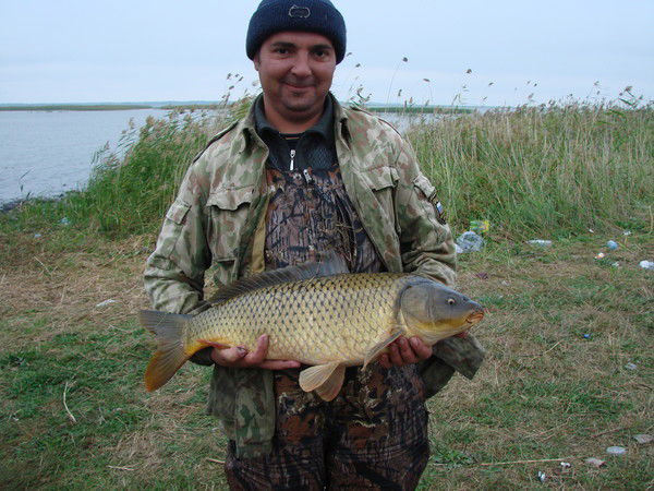 Олег Золотухин