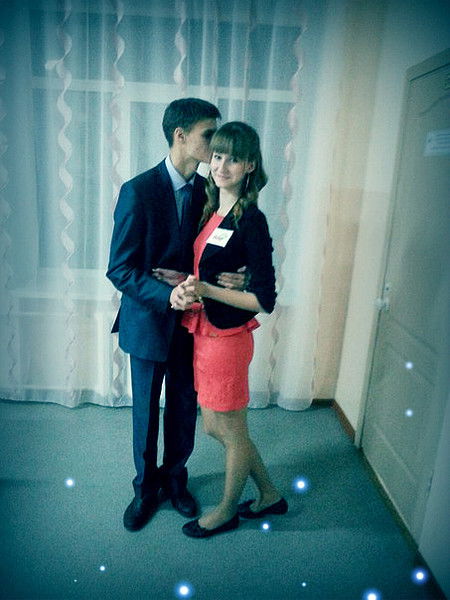 *девочка С Гитарой*