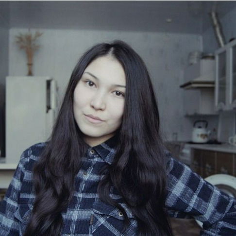 Алина Ескендирова