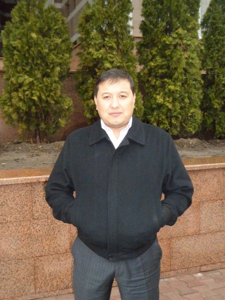 Саят Шакаманов