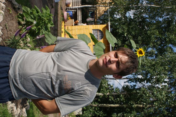 Виктор Мазуров