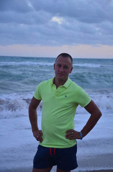 Павел Фролов