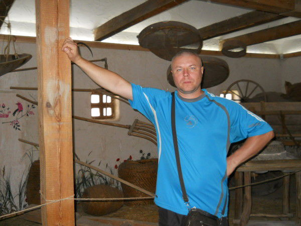 Игорь Бондаренко