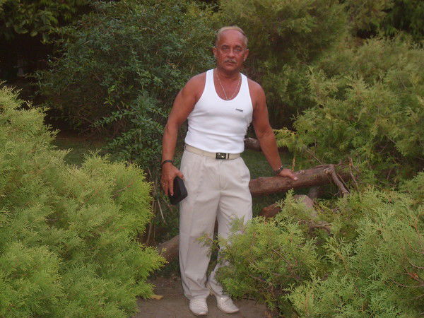 Олег Виноградов