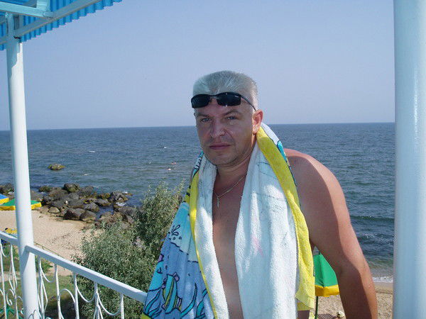 Александр Губарев