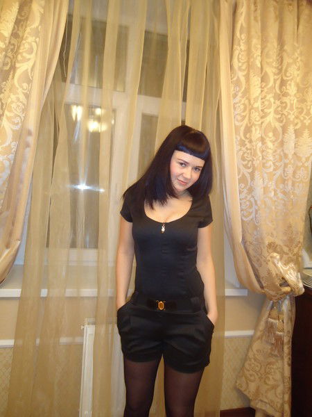 Лена Елькина