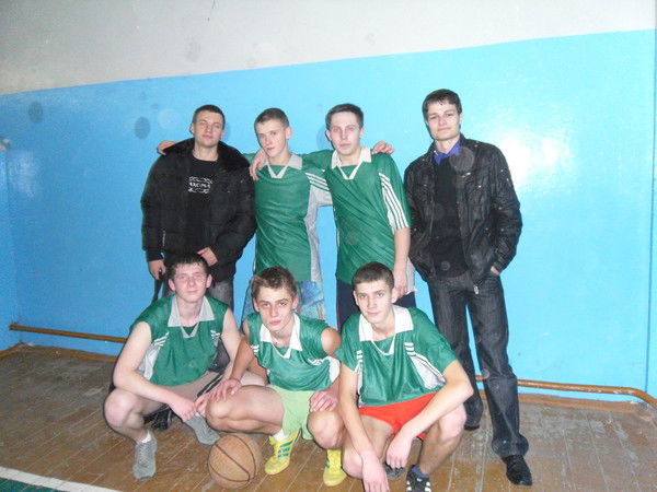 Дмитрий Михолап