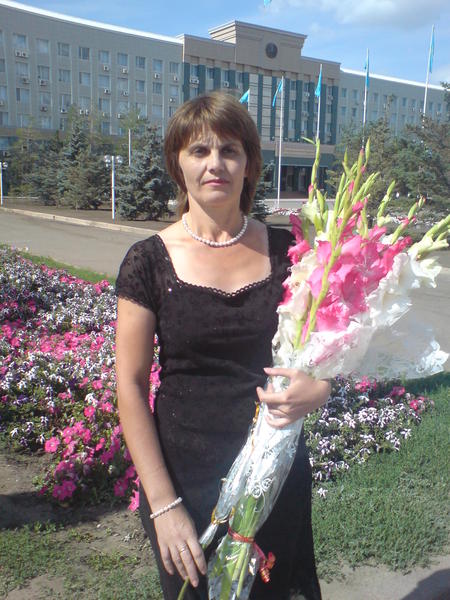 Елена Браташова