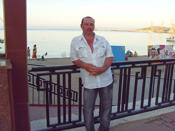 Павел Николаев