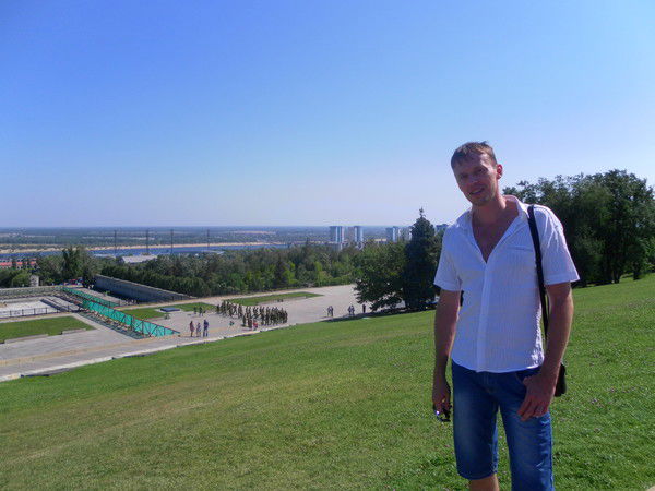 Александр Волобуев