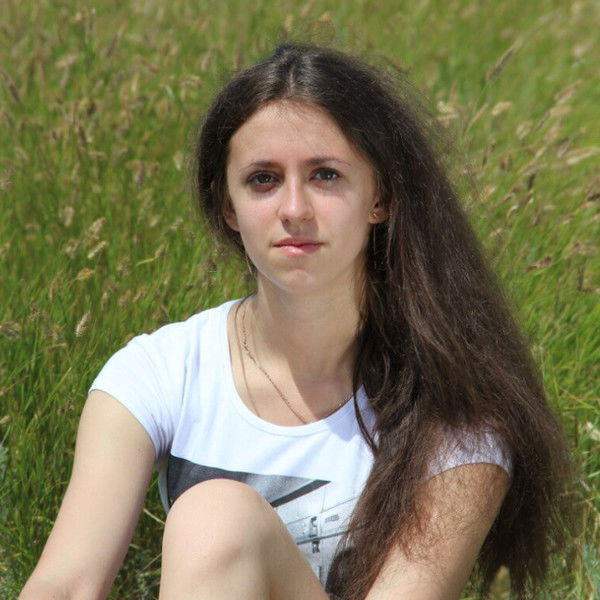 Алена Безина