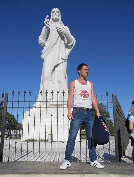 Олег Михайлов