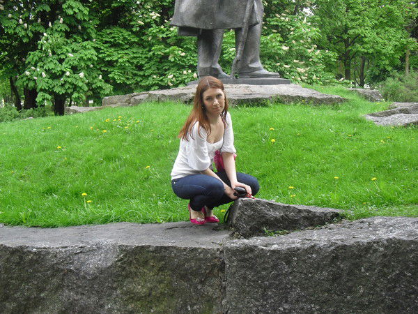 Виктория Халаём