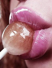 Юлька Неважно