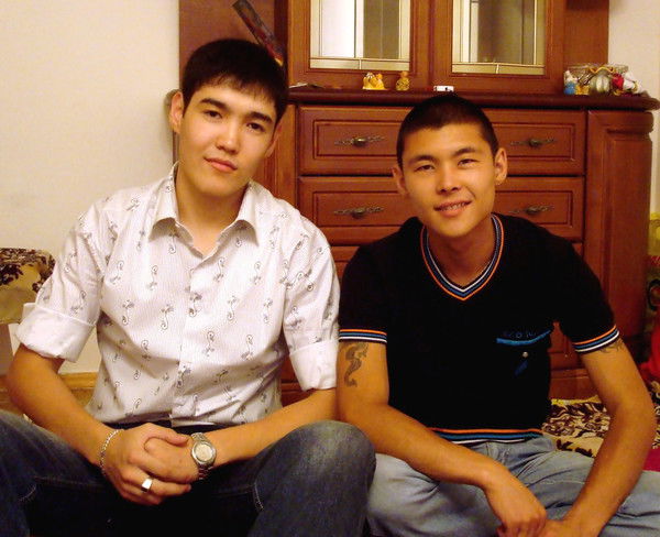 Человек ******