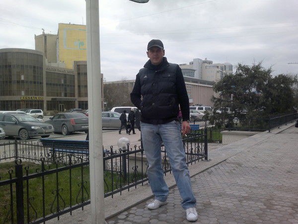 Жека Никонов