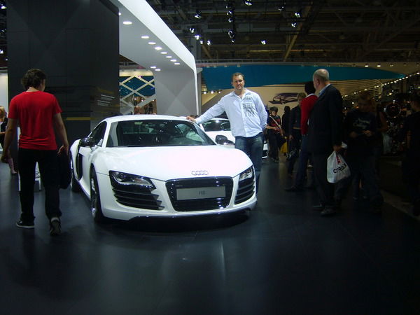 Юрий Желудков