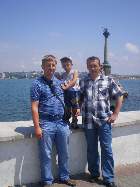 Александр Кобзарь